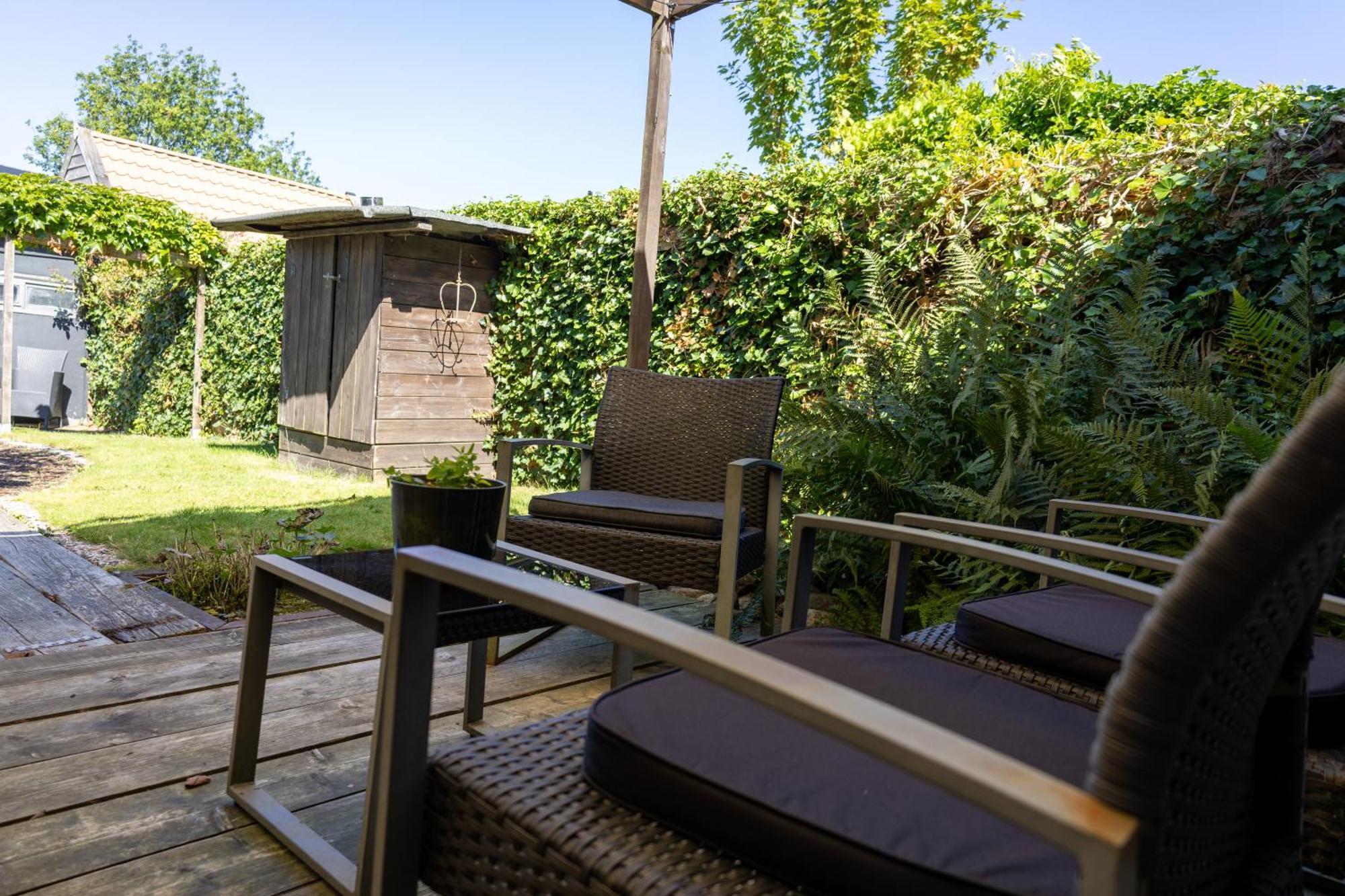 Bed & Breakfast 28 Appartement Met Prive Tuin Assen Exterior foto